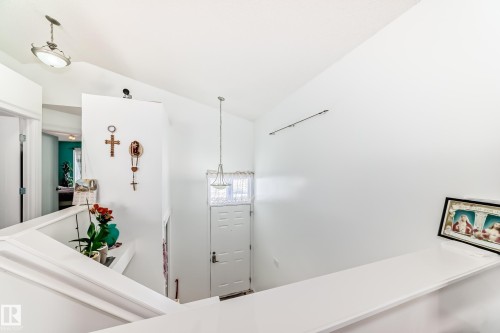 15112 139 Street, Edmonton, AB - Indoor Photo Showing Other Room