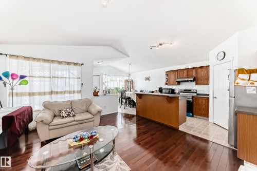 15112 139 Street, Edmonton, AB - Indoor
