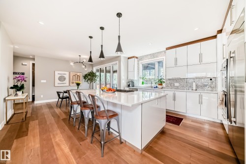 9235 148 Street, Edmonton, AB - Indoor Photo Showing Kitchen With Upgraded Kitchen