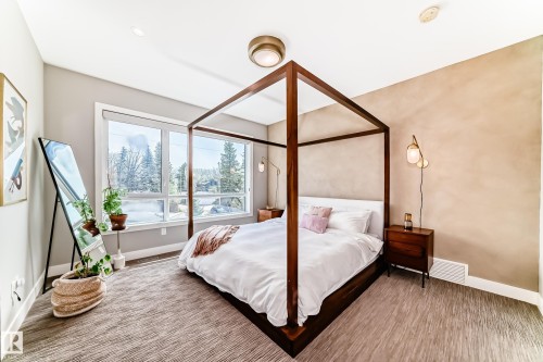 9235 148 Street, Edmonton, AB - Indoor Photo Showing Bedroom