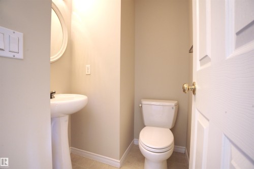 145 Crocus Crescent, Sherwood Park, AB - Indoor Photo Showing Bathroom