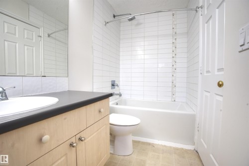 145 Crocus Crescent, Sherwood Park, AB - Indoor Photo Showing Bathroom