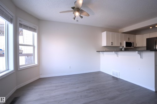145 Crocus Crescent, Sherwood Park, AB - Indoor Photo Showing Kitchen