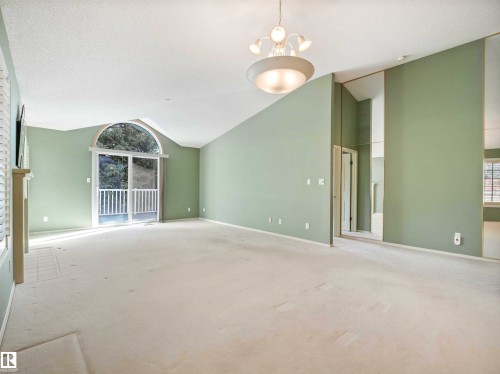 146 Oeming Road, Edmonton, AB - Indoor Photo Showing Other Room