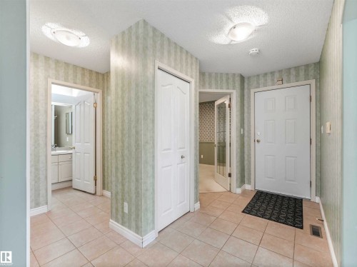 146 Oeming Road, Edmonton, AB - Indoor Photo Showing Other Room
