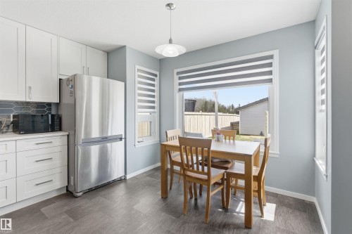107 Michigan Street, Devon, AB - Indoor