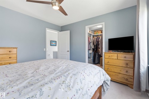 107 Michigan Street, Devon, AB - Indoor Photo Showing Bedroom