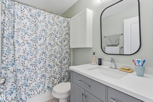 107 Michigan Street, Devon, AB - Indoor Photo Showing Bathroom