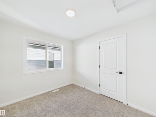 35 Sereno Lane, Fort Saskatchewan, AB - Indoor Photo Showing Other Room