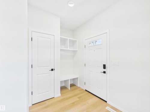 35 Sereno Lane, Fort Saskatchewan, AB - Indoor Photo Showing Other Room