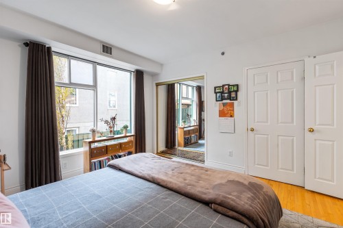 205 9131 99 Street, Edmonton, AB - Indoor Photo Showing Bedroom