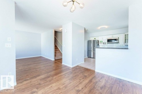 12 2505 42 Street, Edmonton, AB - Indoor