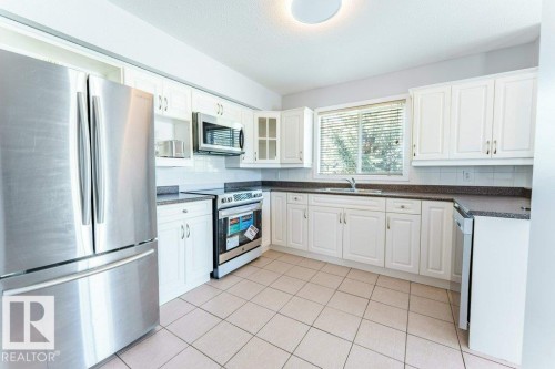 12 2505 42 Street, Edmonton, AB - Indoor Photo Showing Kitchen