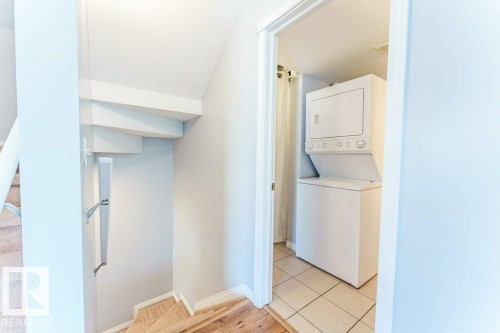 12 2505 42 Street, Edmonton, AB - Indoor Photo Showing Laundry Room