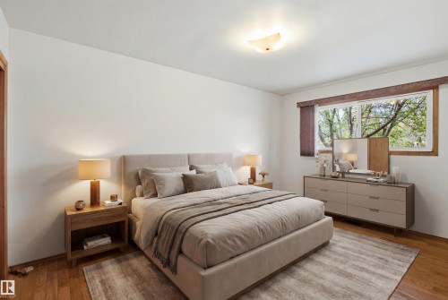 6820 98 Avenue, Edmonton, AB - Indoor Photo Showing Bedroom