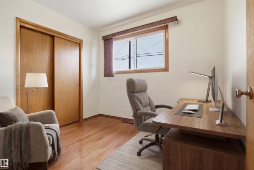 6820 98 Avenue, Edmonton, AB - Indoor Photo Showing Office