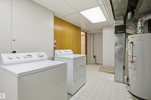 6820 98 Avenue, Edmonton, AB - Indoor Photo Showing Laundry Room