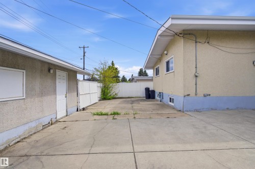 6820 98 Avenue, Edmonton, AB - Outdoor With Exterior