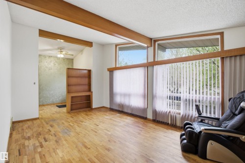 6820 98 Avenue, Edmonton, AB - Indoor