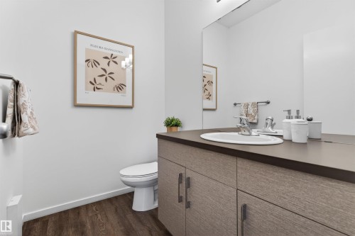 11904 45 Street, Edmonton, AB - Indoor Photo Showing Bathroom