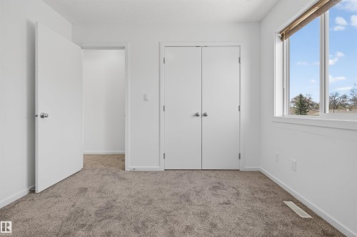 11904 45 Street, Edmonton, AB - Indoor Photo Showing Other Room