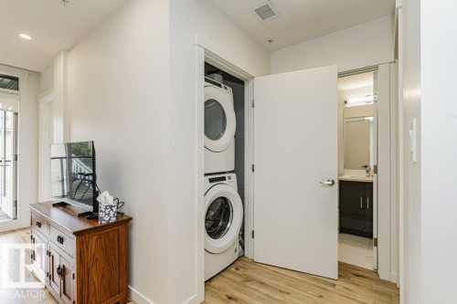 214 11503 76 Avenue, Edmonton, AB - Indoor Photo Showing Laundry Room