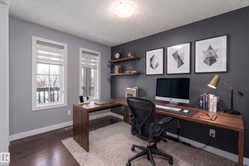 411 Watt Boulevard, Edmonton, AB - Indoor Photo Showing Office