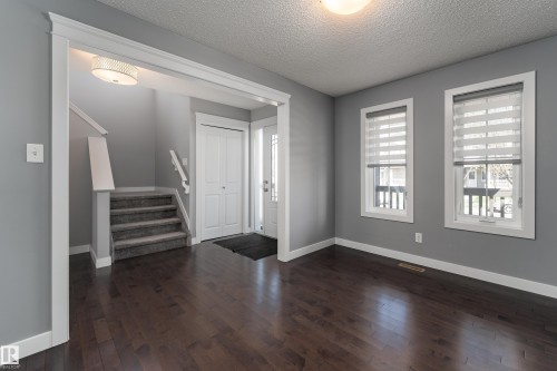 411 Watt Boulevard, Edmonton, AB - Indoor Photo Showing Other Room