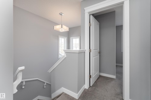 411 Watt Boulevard, Edmonton, AB - Indoor Photo Showing Other Room