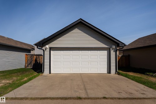 411 Watt Boulevard, Edmonton, AB - Outdoor With Exterior