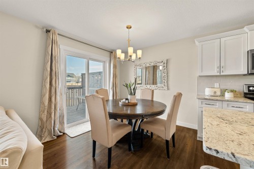 2256 Casey Crescent, Edmonton, AB - Indoor Photo Showing Dining Room