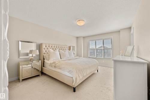 2256 Casey Crescent, Edmonton, AB - Indoor Photo Showing Bedroom