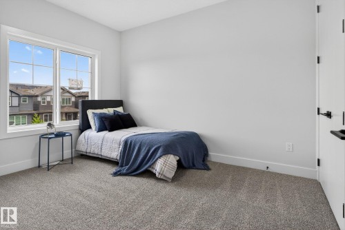 15728 9 Street, Edmonton, AB - Indoor Photo Showing Bedroom