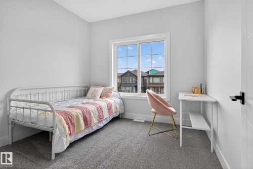 15728 9 Street, Edmonton, AB - Indoor Photo Showing Bedroom