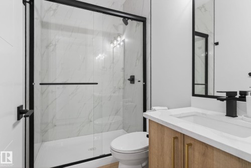 15728 9 Street, Edmonton, AB - Indoor Photo Showing Bathroom