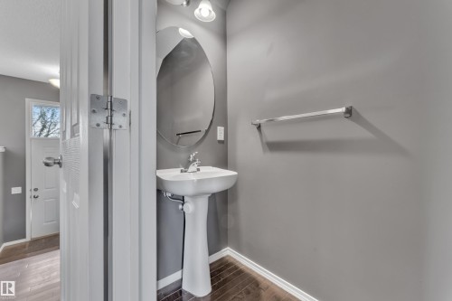 48 3075 Trelle Crescent, Edmonton, AB - Indoor Photo Showing Laundry Room