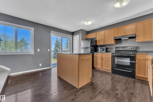 48 3075 Trelle Crescent, Edmonton, AB - Indoor Photo Showing Kitchen