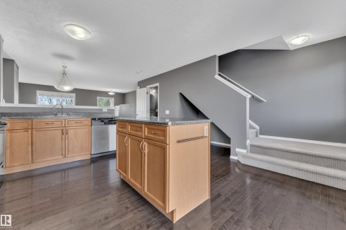 48 3075 Trelle Crescent, Edmonton, AB - Indoor Photo Showing Kitchen