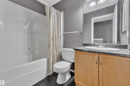 48 3075 Trelle Crescent, Edmonton, AB - Indoor Photo Showing Bathroom