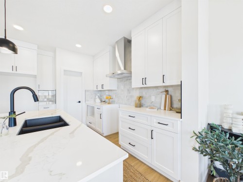 53 Sumac Close, Fort Saskatchewan, AB - Indoor Photo Showing Kitchen With Double Sink With Upgraded Kitchen