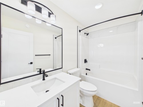 53 Sumac Close, Fort Saskatchewan, AB - Indoor Photo Showing Bathroom