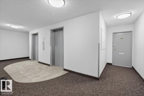 #405 10011 116 St Nw, Edmonton, AB - Indoor Photo Showing Other Room