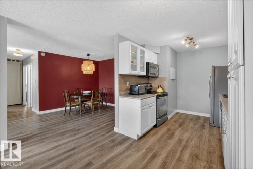 #405 10011 116 St Nw, Edmonton, AB - Indoor Photo Showing Kitchen