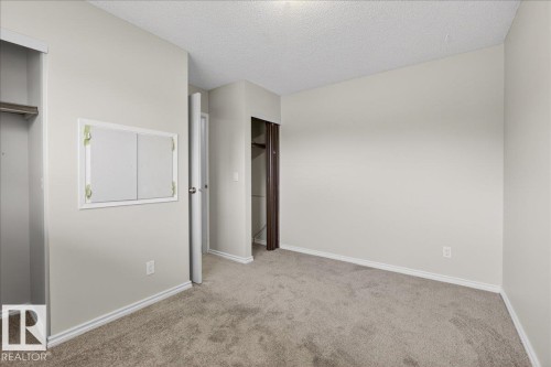 1066 Knottwood Road E, Edmonton, AB - Indoor Photo Showing Other Room