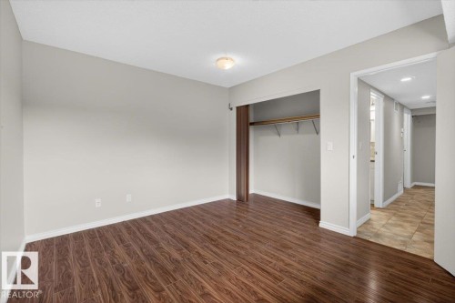 1066 Knottwood Road E, Edmonton, AB - Indoor Photo Showing Other Room
