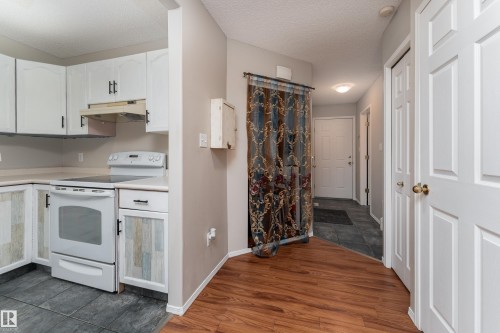 121 Bulyea Road, Edmonton, AB - Indoor Photo Showing Kitchen