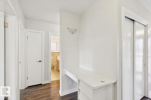 11451 48 Avenue, Edmonton, AB - Indoor Photo Showing Other Room
