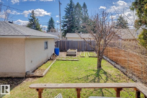 11451 48 Avenue, Edmonton, AB - Outdoor