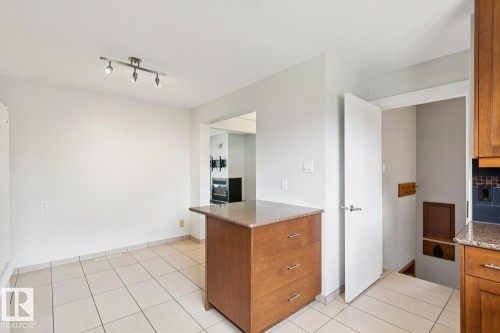 11451 48 Avenue, Edmonton, AB - Indoor Photo Showing Other Room