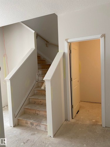 2362 Muckleplum Way, Edmonton, AB - Indoor Photo Showing Other Room